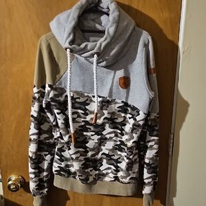 Wanakome Camouflage Hoodie with Cowl Neck Strings